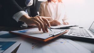 Mehr über den Artikel erfahren Kommunale Arbeitsmarktpolitik