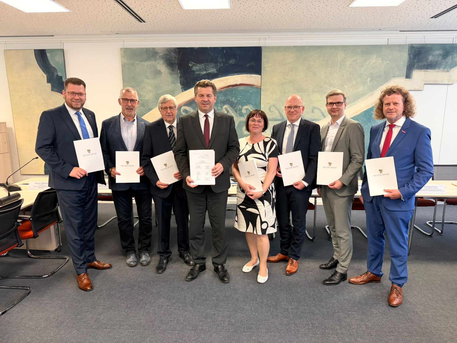 Start der Initiative Bürgerarbeit: Unterzeichnung einer gemeinsamen Vereinbarung für mehr Teilhabe, Integration und Beschäftigung