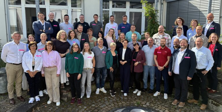 Mehr über den Artikel erfahren Austausch, Vernetzung, Praxis: Sommertreffen des Projekts „Digitale Expertise“ in Merseburg